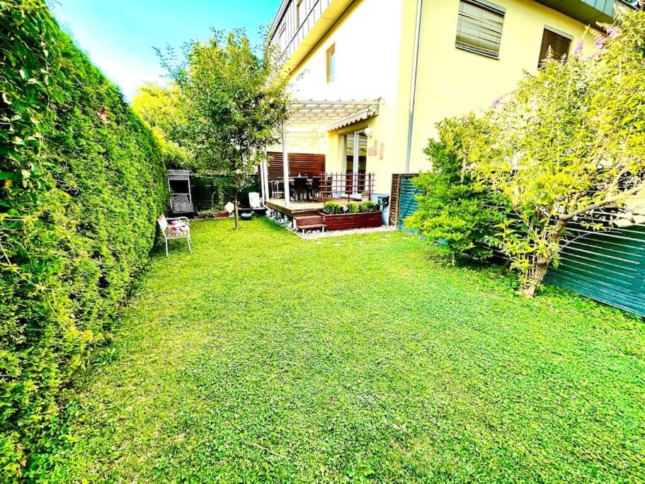 Schoene Wohnung Mit Eigenen Eingang Und Terrasse Gosseling Exterior foto